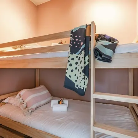 Stunning With Terrace And Parking Appartement *