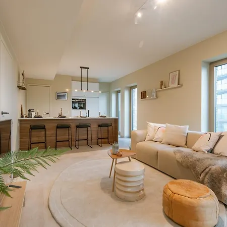 Daire Stunning With Terrace And Parking
